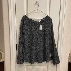 Black floral loft top